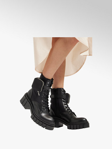 Catwalk on sale boots deichmann